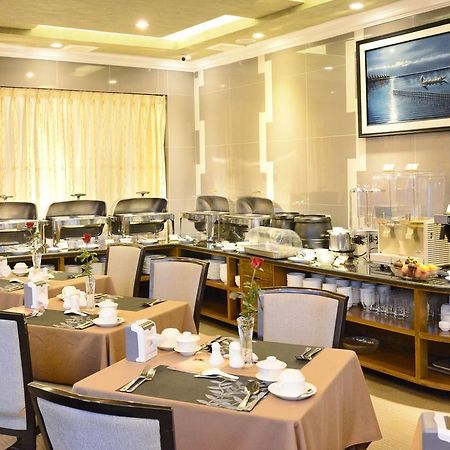 Hotel Grand United - 21St Downtown Rangoon Buitenkant foto