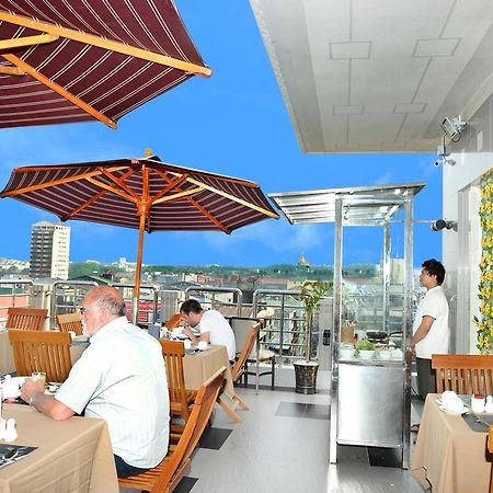 Hotel Grand United - 21St Downtown Rangoon Buitenkant foto