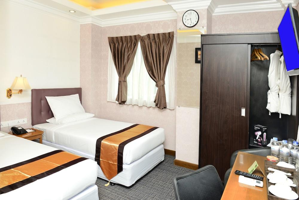 Hotel Grand United - 21St Downtown Rangoon Buitenkant foto