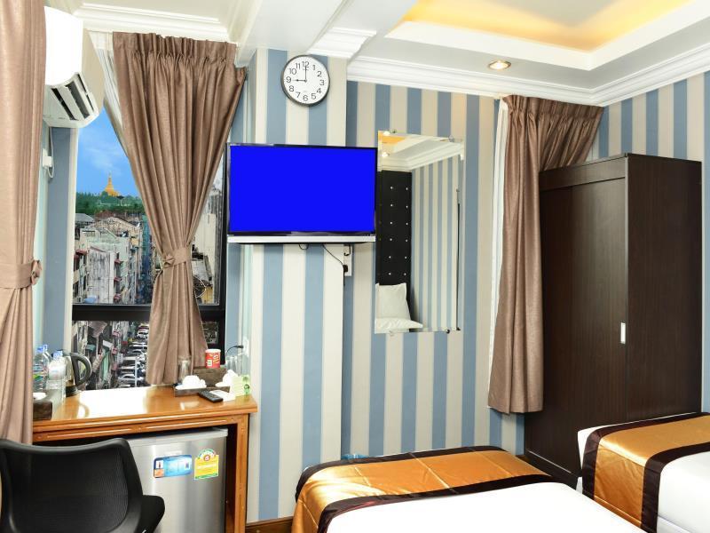 Hotel Grand United - 21St Downtown Rangoon Buitenkant foto
