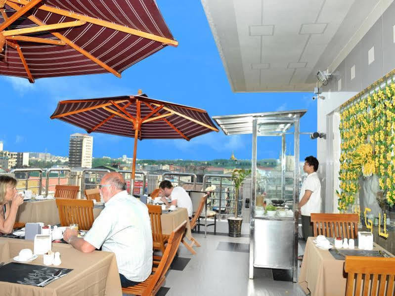 Hotel Grand United - 21St Downtown Rangoon Buitenkant foto